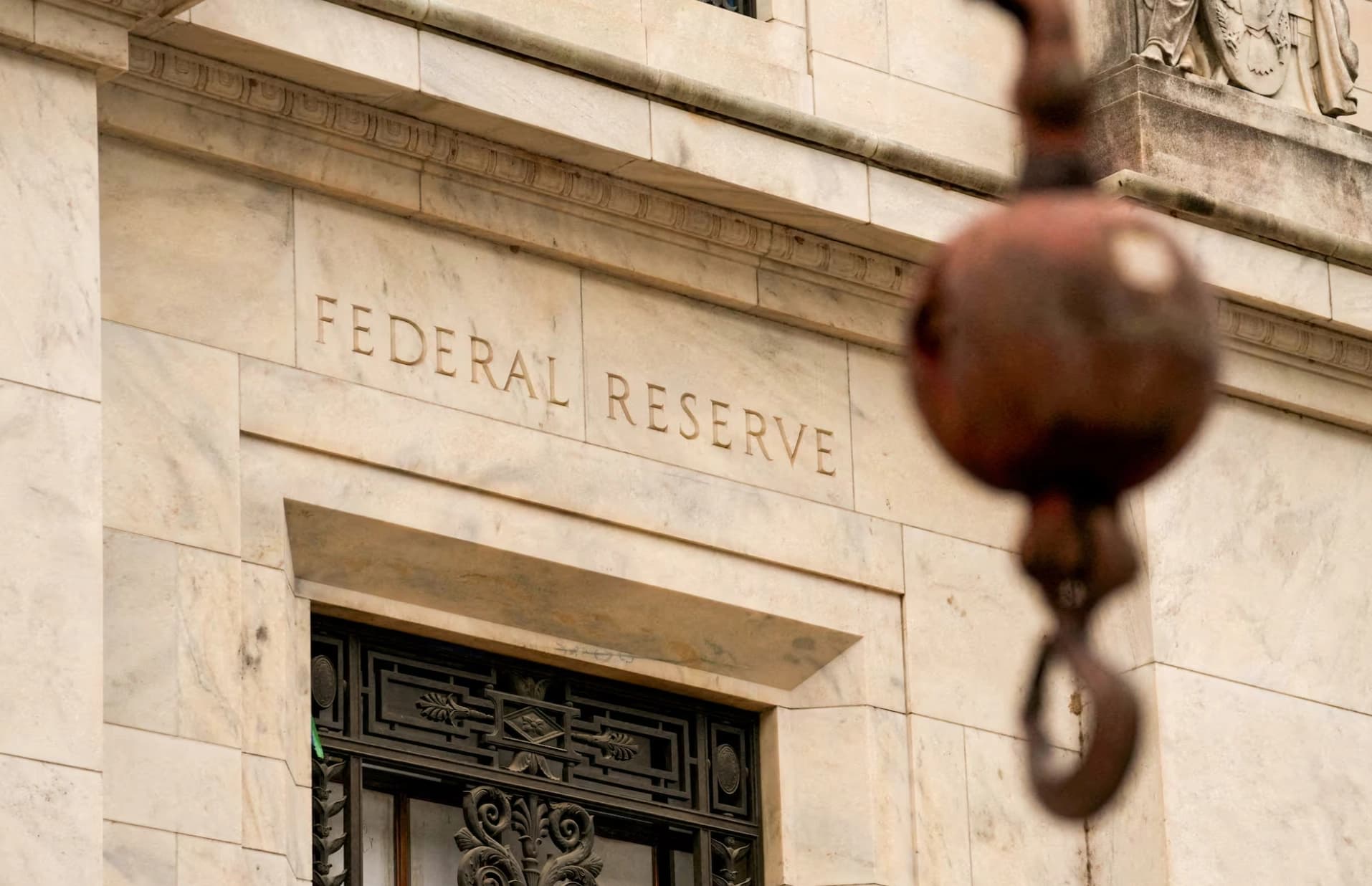 Fed Hikes to 4%: Dot Plot Points to One More in 2026