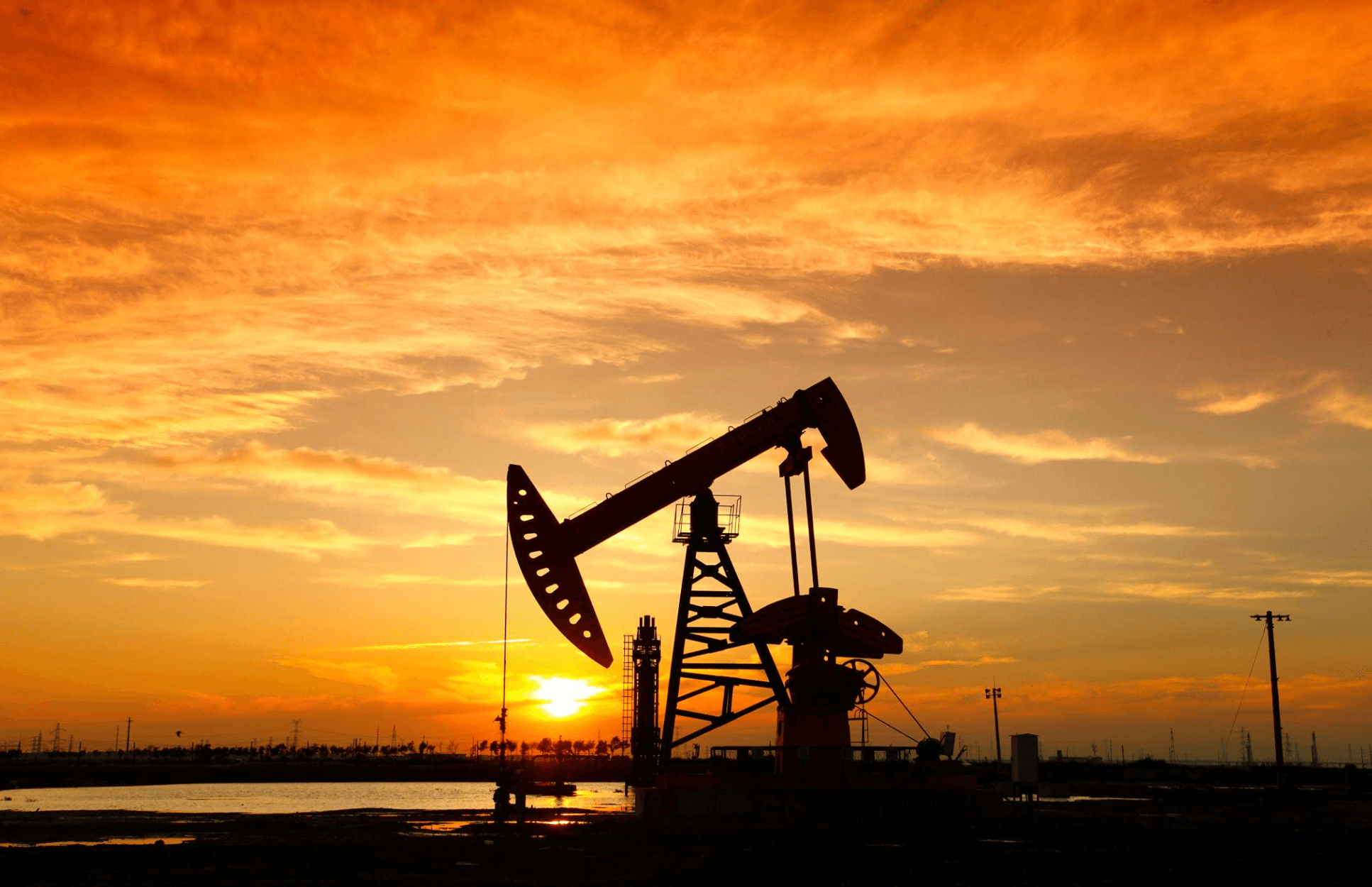 Oil's 7% Crash Redraws the Macro Map for August