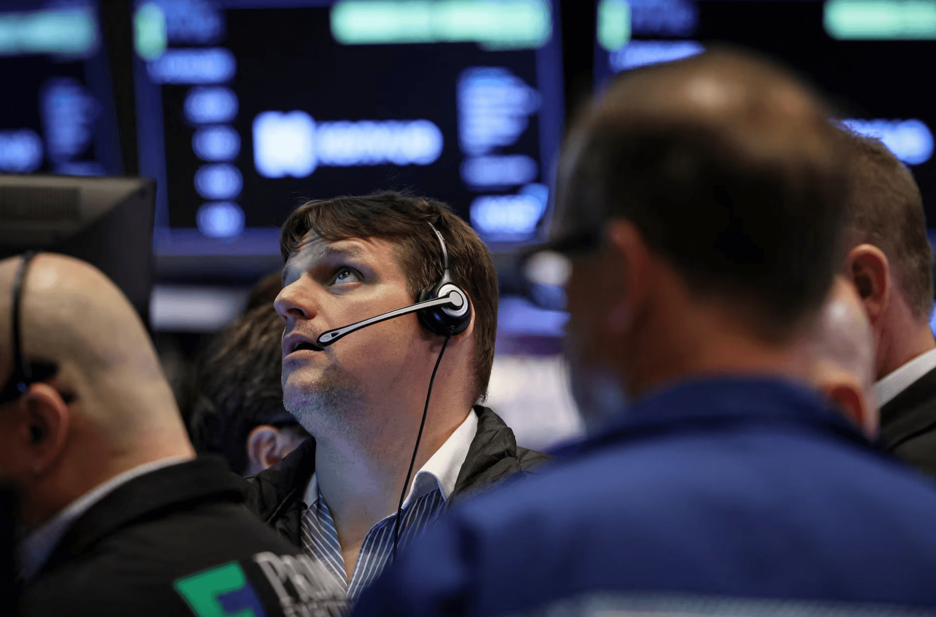 Yield Curve Uninverts as Global Central Banks Diverge