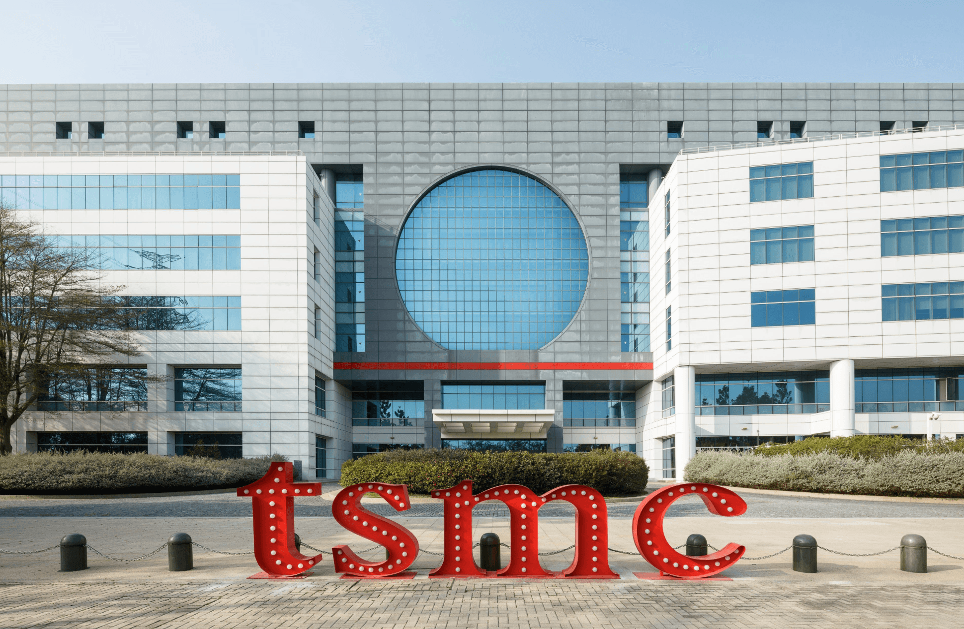 TSMC's Packaging Gambit Solves AI's Real Bottleneck